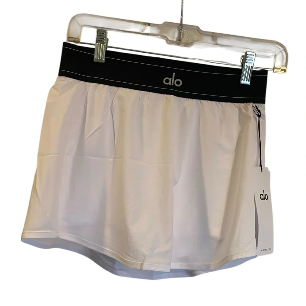 NWT Alo Yoga match point tennis skirt WHITE Size S